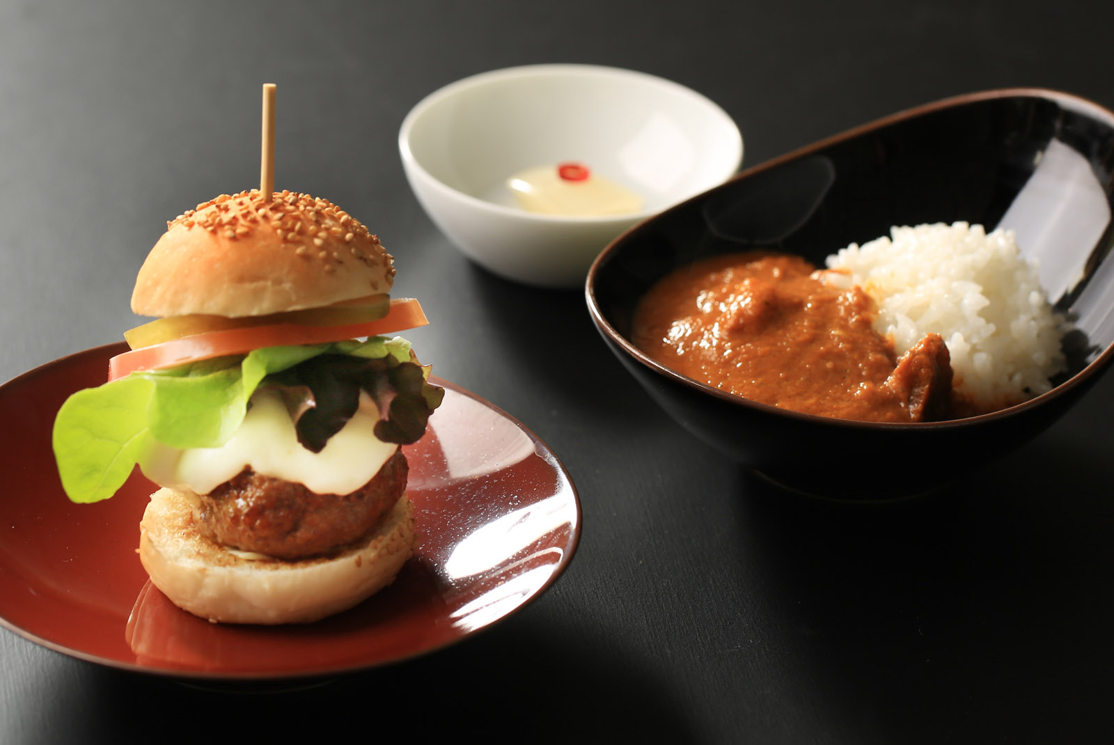 白石牛ハンバーガー、山椒カレーライス